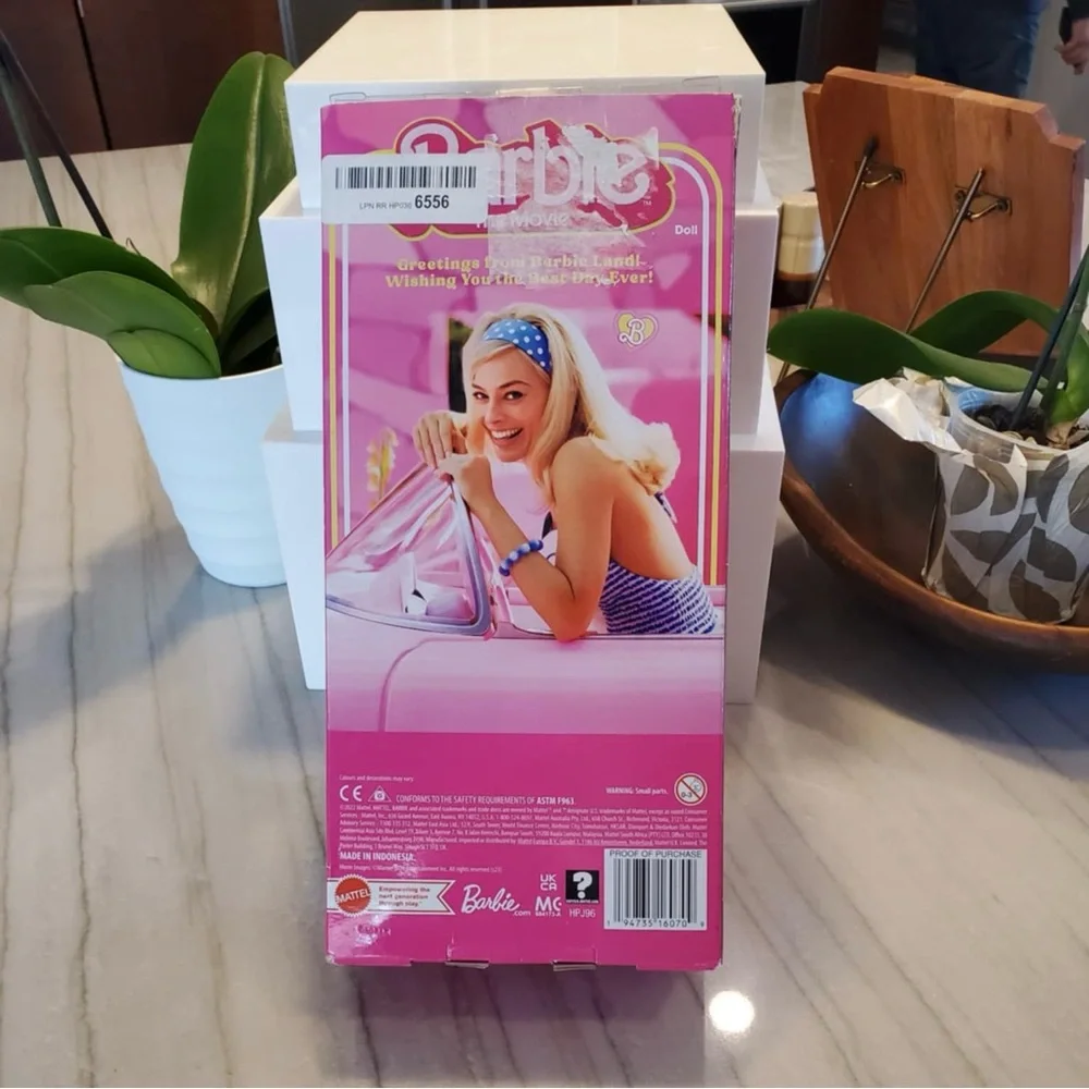 Barbie The Movie: Margot Robbie in Pink Gingham Dress - Collectible Doll New